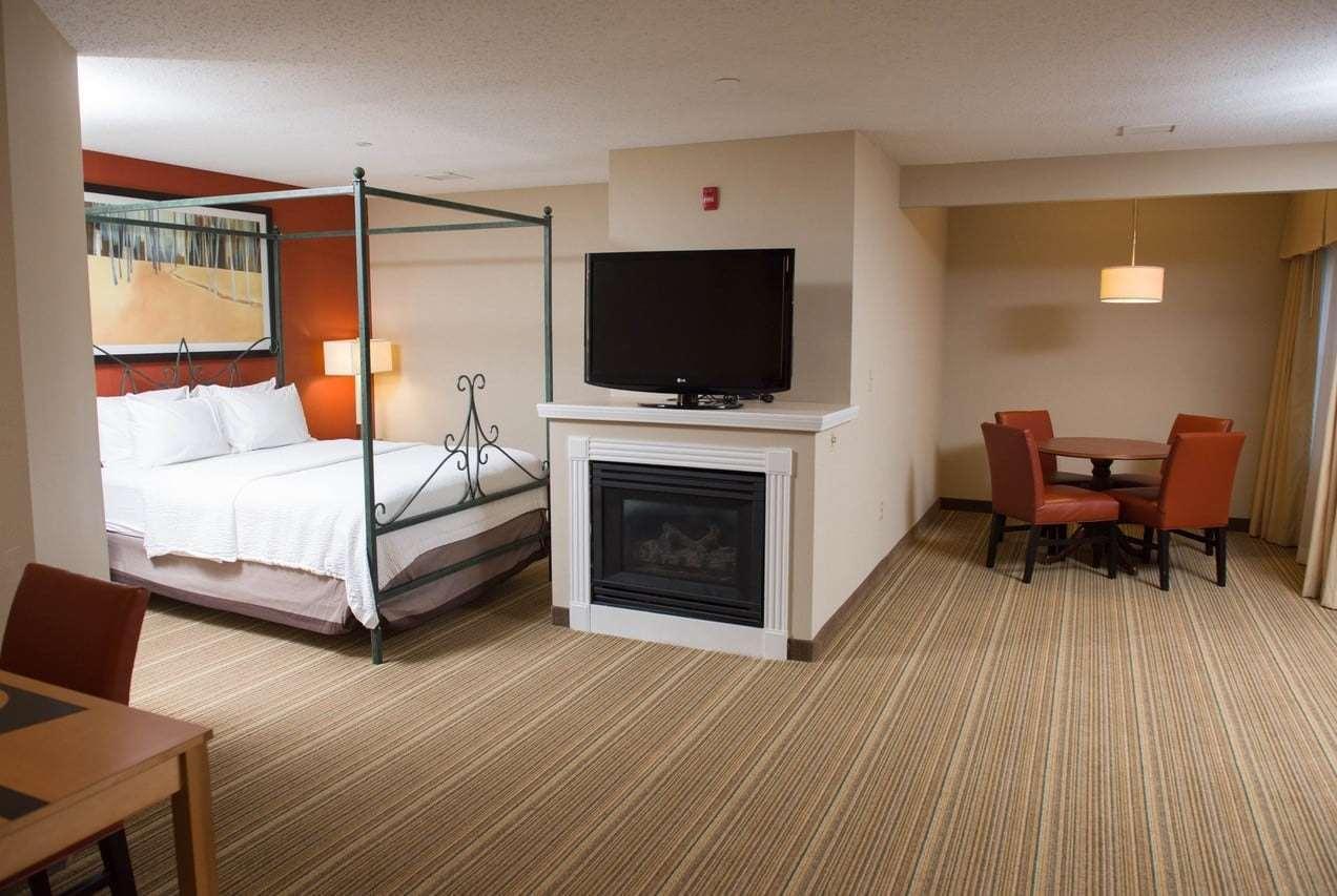 Hawthorn Suites By Wyndham Erie Kearsarge Exterior photo