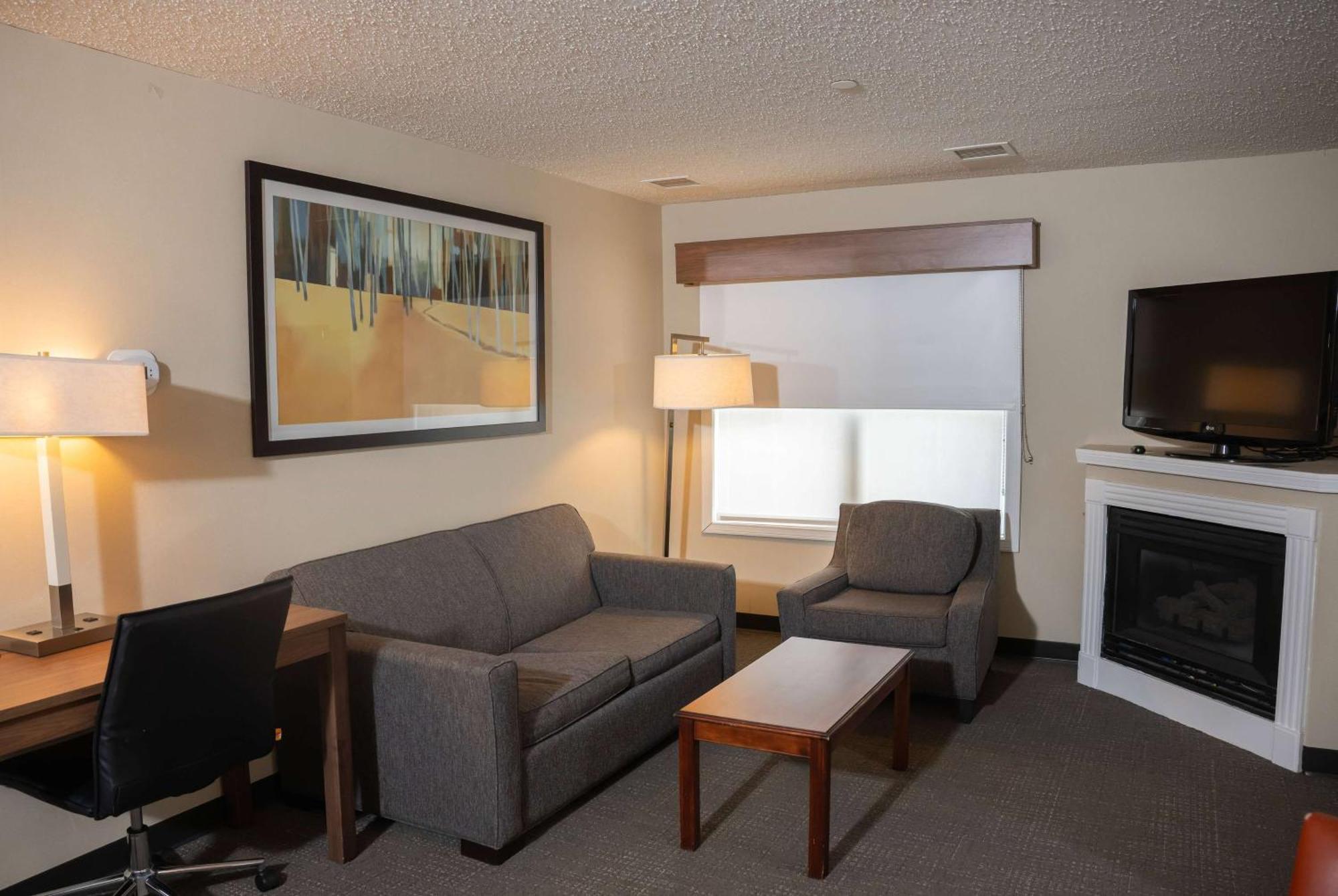 Hawthorn Suites By Wyndham Erie Kearsarge Exterior photo